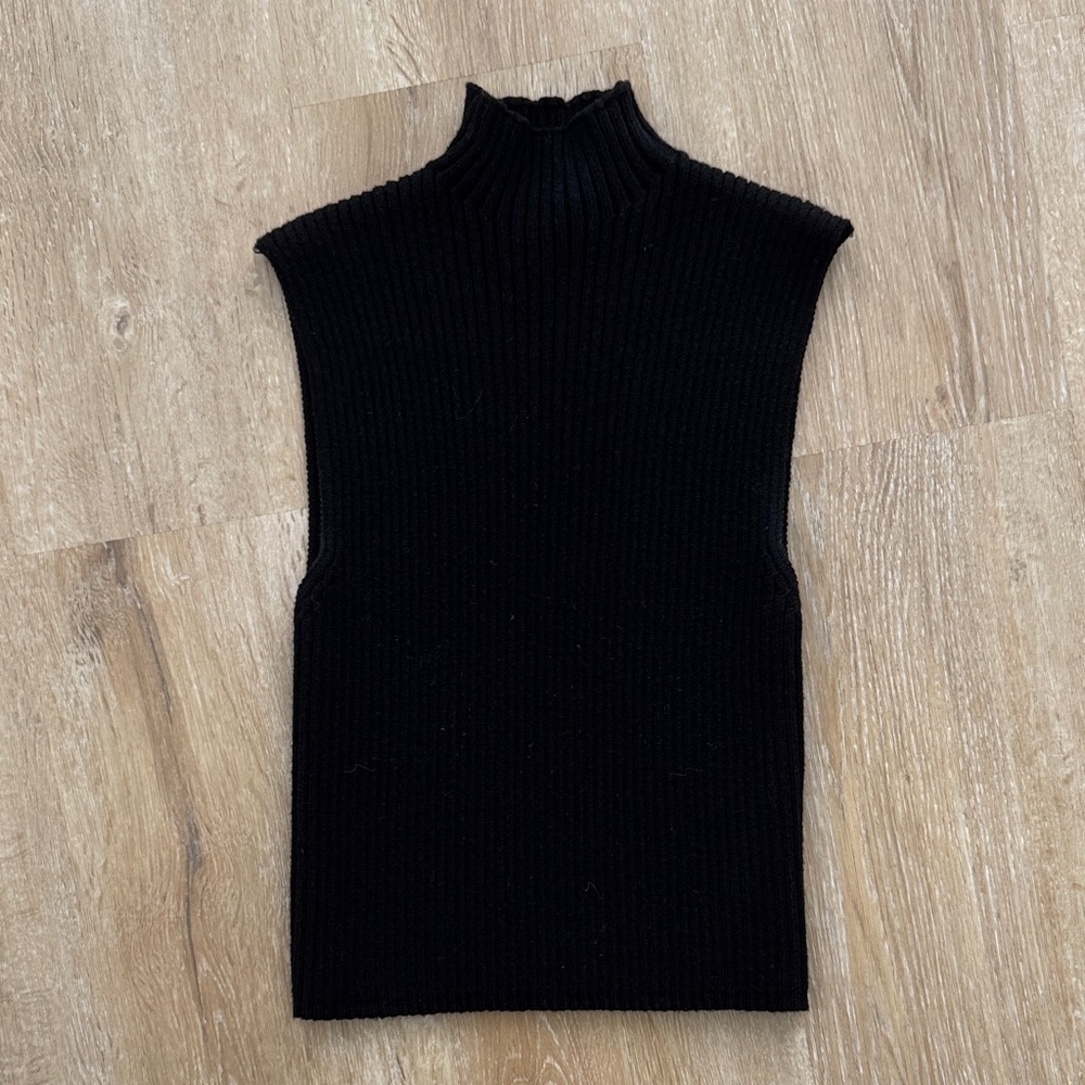 Zara Ribbed Sweater